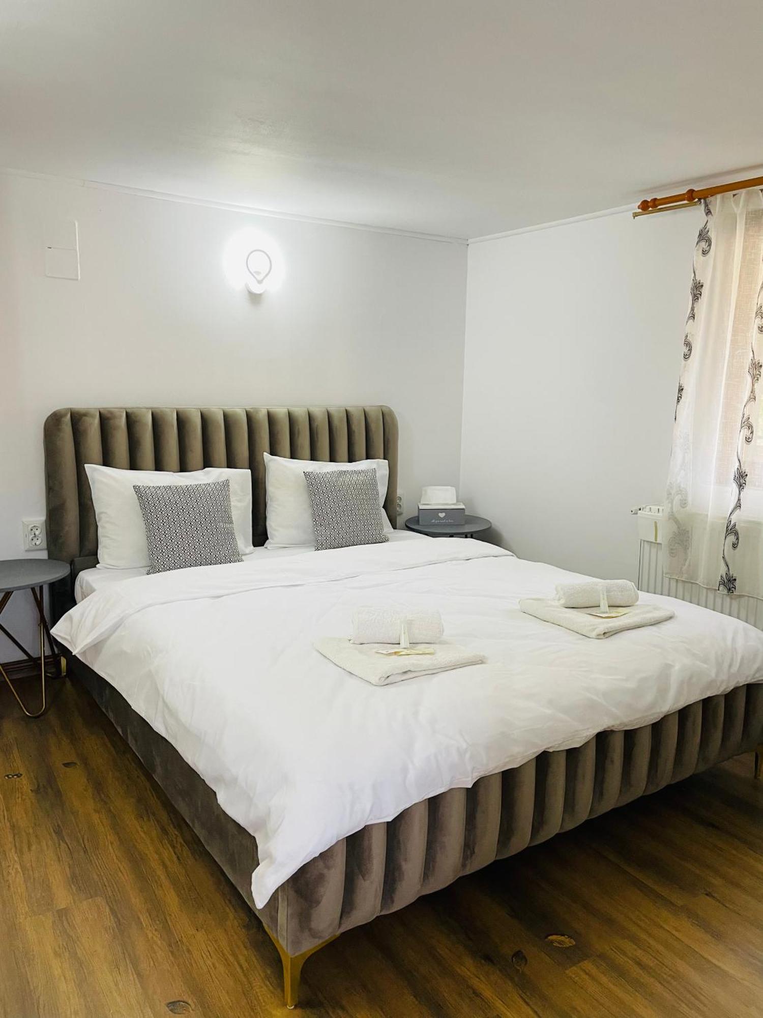 Hotel Casamaria Slănic-Moldova Esterno foto