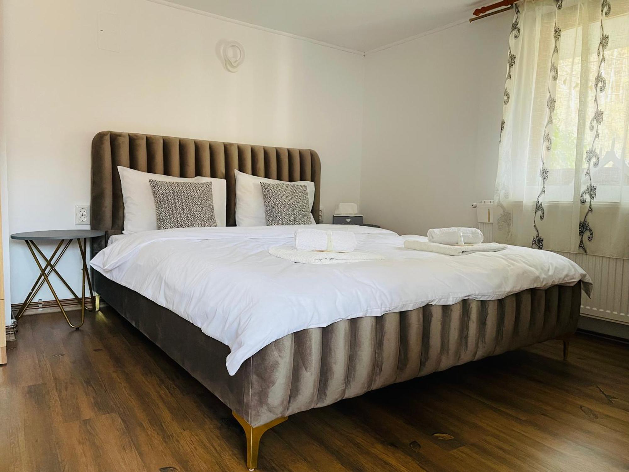 Hotel Casamaria Slănic-Moldova Esterno foto