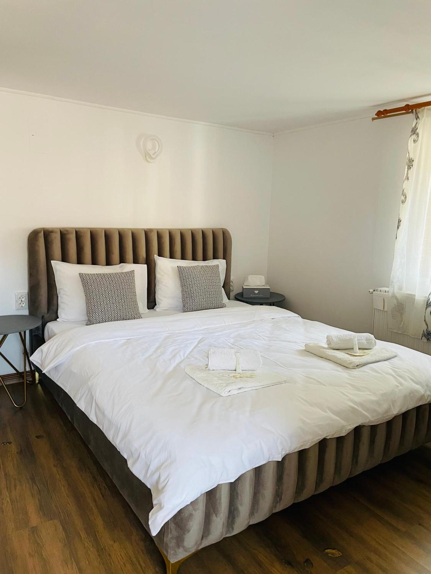 Hotel Casamaria Slănic-Moldova Esterno foto