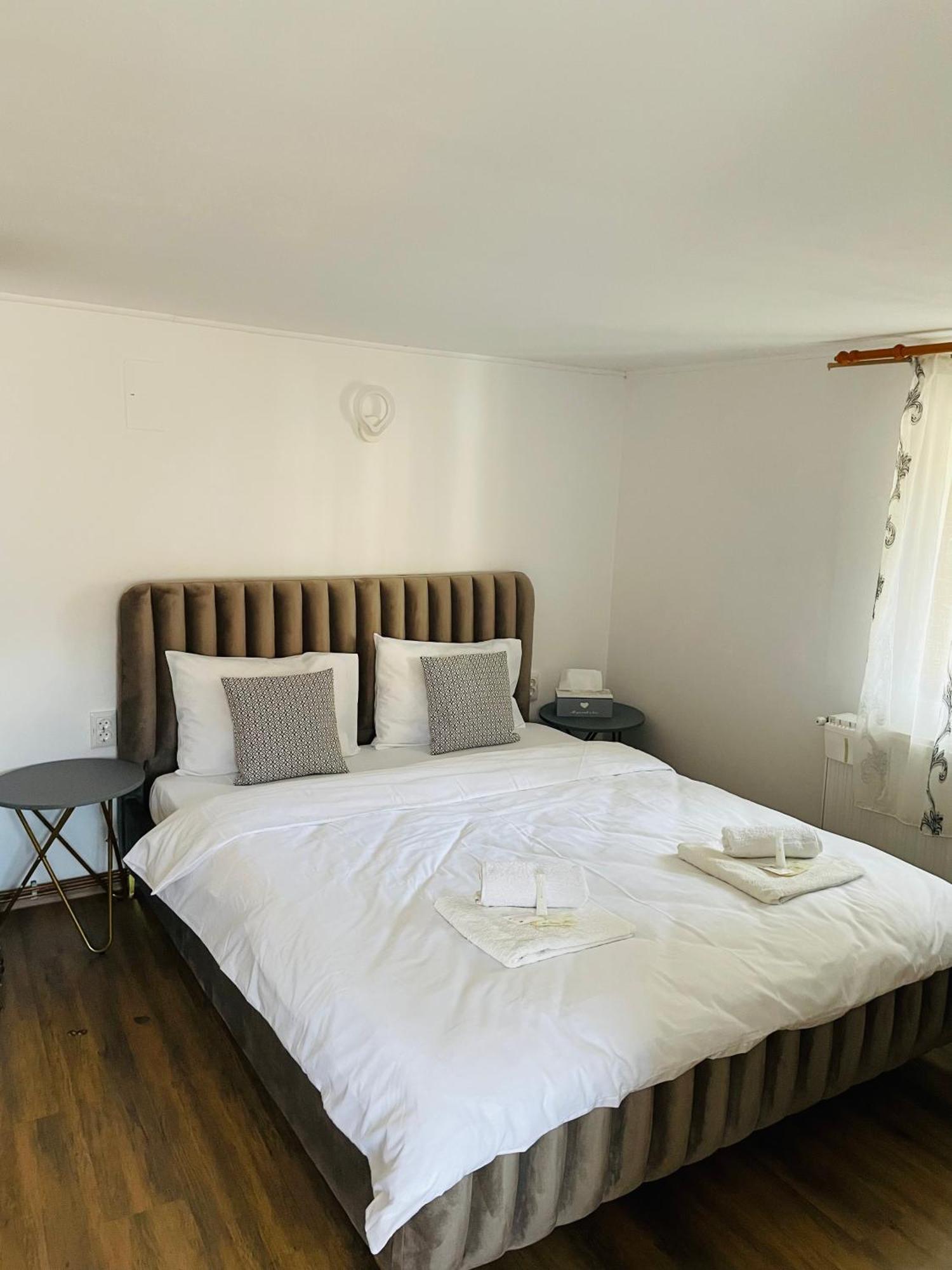 Hotel Casamaria Slănic-Moldova Esterno foto