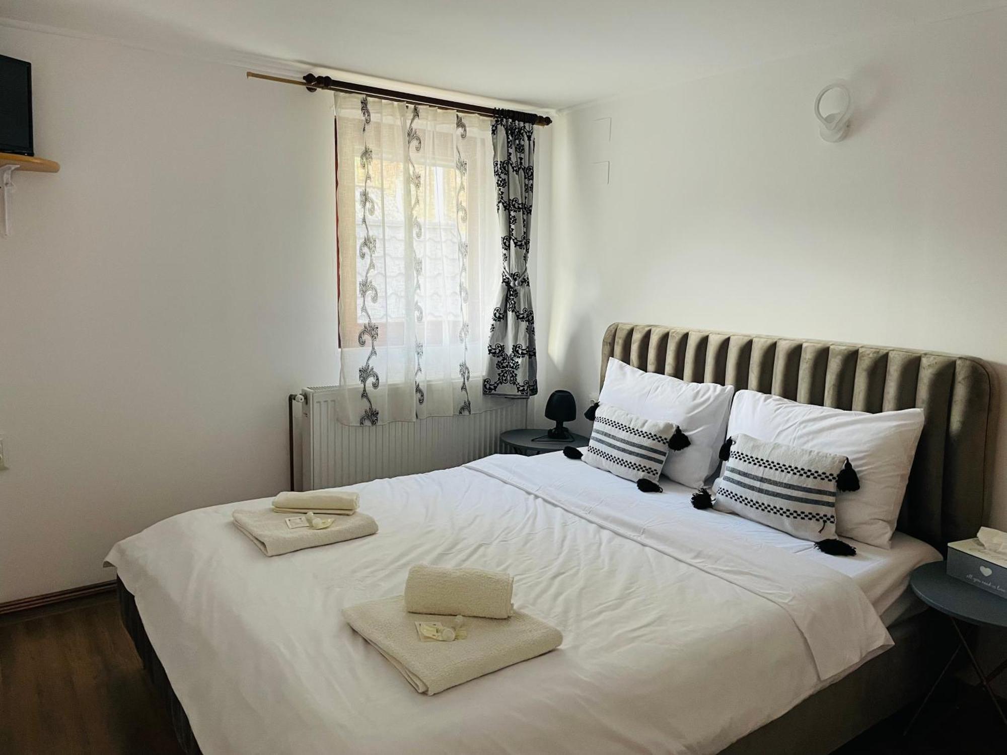 Hotel Casamaria Slănic-Moldova Esterno foto